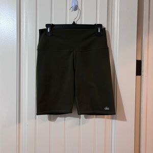 Women’s Alo shorts